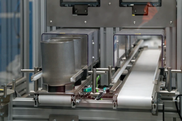 Neuer Probenahme Roboter am Standort Hamburg