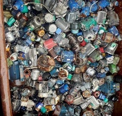 Kupfer-, Eisen- und Bimetallschrott